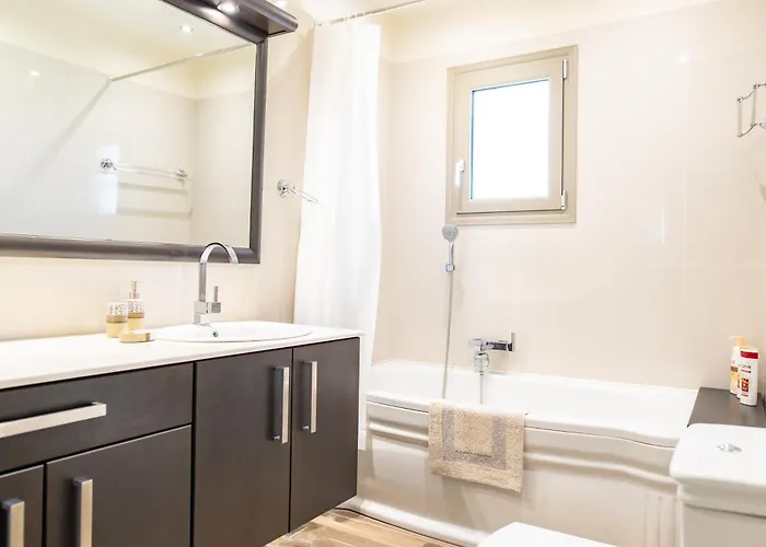 Livas Relaxing In Kardamena *